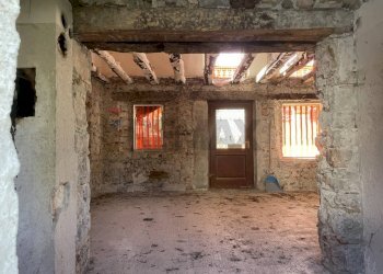Stanza vuota - Semi-detached house Via Antole
 
15, Belluno - photo 7