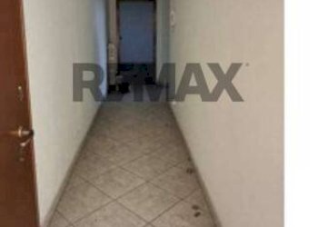 Hall / corridoio - Appartamento via Giacomo de Medici
 
66, Magenta - foto 2