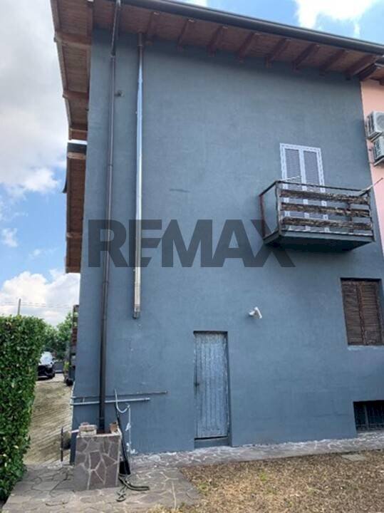 Casa all\'aperto - Casa semi indipendente via Ruggero Leoncavallo
10, Canegrate - foto 2