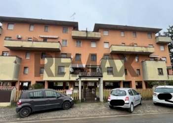 Edificio all\'aperto - Three-room apartment via Vigorelli
 
105, Casteggio - photo 1