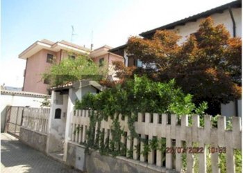 Casa all\'aperto - Quadrilocale via Vicolo Breve
 
12, Parona - foto 1