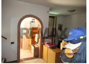 Hall / corridoio - Quadrilocale via Vicolo Breve
 
12, Parona - foto 2