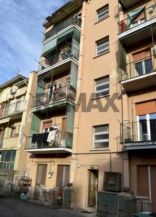 Edificio all\'aperto - Trilocale Via Carlo Morbio
8b, Novara - foto 2