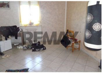 Camera / camera da letto - Four-room apartment corso Italia
 
95, Bianzè - photo 5