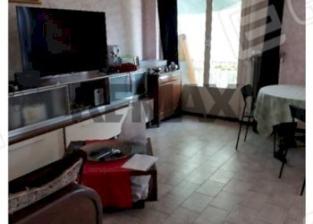 Sala da pranzo - Trilocale via Fratelli Vigorelli
43, Gallarate - foto 4