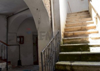 Scale - Apartment via Umberto I
 
42, Foglianise - photo 29