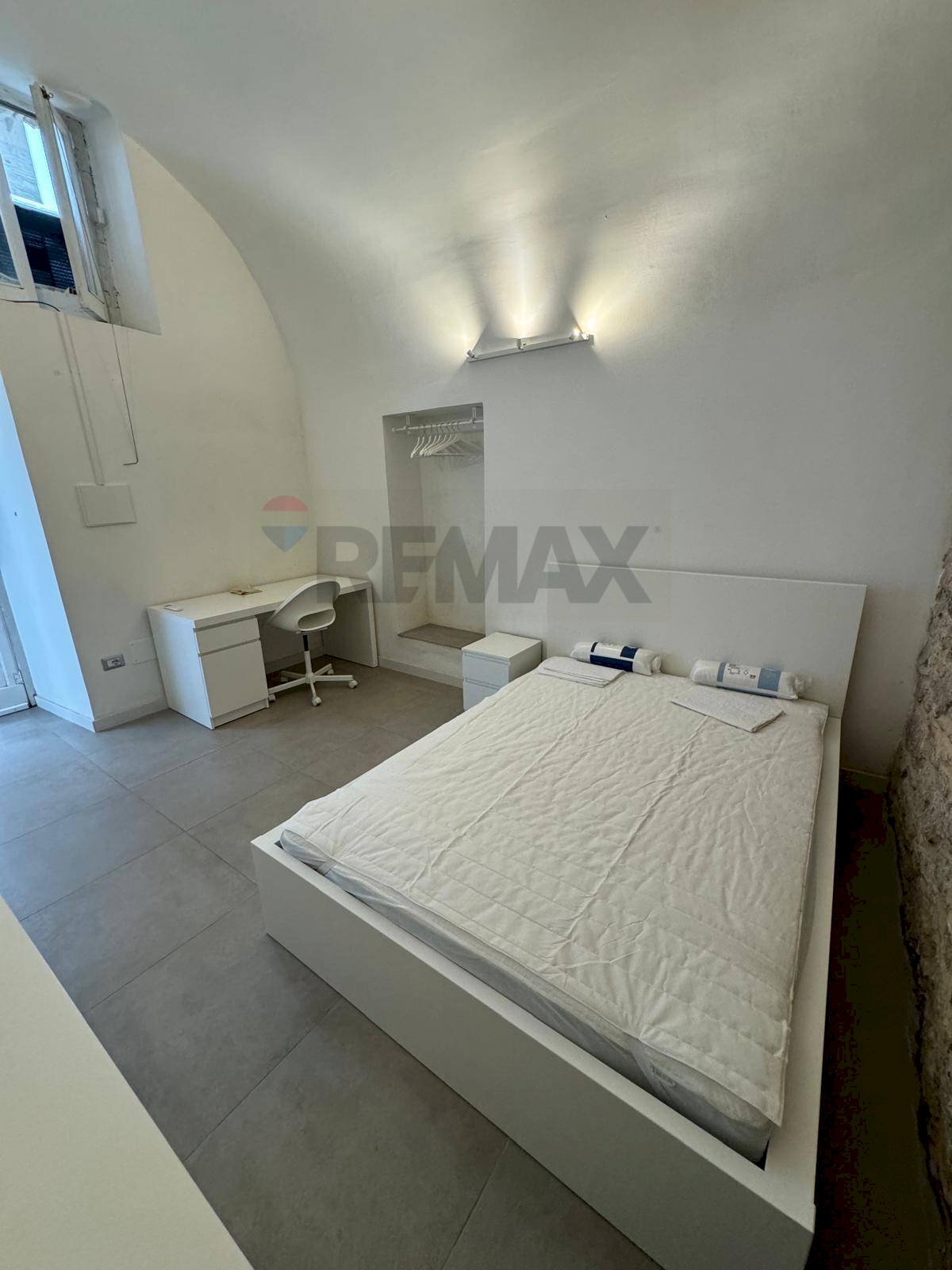 Camera / camera da letto - One-room apartment via Alfonso De Blasio
21, Benevento - photo 3