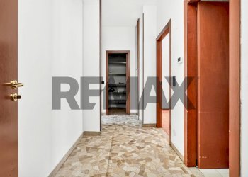 Hall / corridoio - Trilocale via marsala
 
9, Busto Arsizio - foto 11