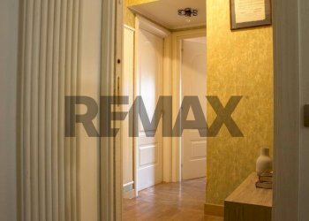 Hall / corridoio - Apartment via manzoni
 
71, Napoli - photo 15