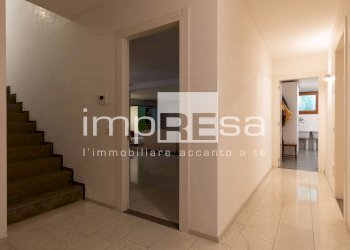 Foto 32 - Villa VIA CALLALTA
 
40, Silea - photo 32