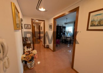 Hall / corridoio - Apartment Via Ortigia
 
5, Ragusa - photo 18