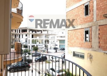 Balcone - Appartamento Viale Aldo Moro
 
199, Favara - foto 32