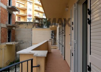 Balcone - Appartamento Viale Aldo Moro
 
199, Favara - foto 33