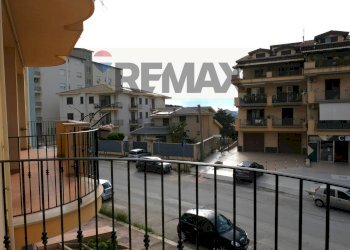 Balcone - Appartamento Viale Aldo Moro
 
199, Favara - foto 35