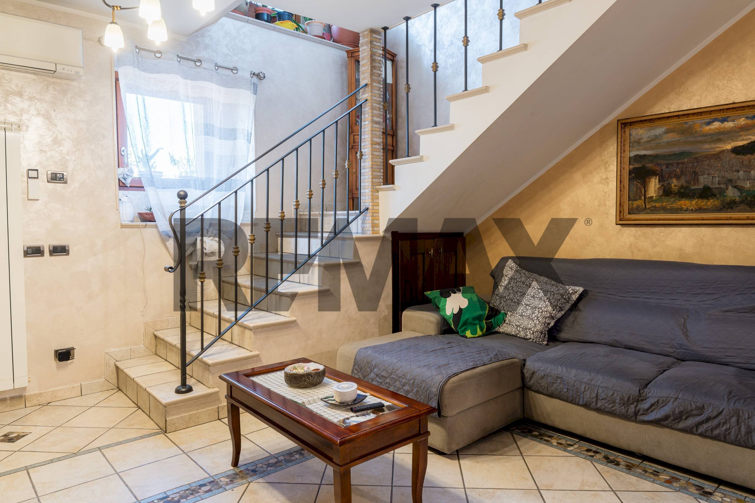 Scale - Semi-detached house via Salita San Paolo
 
14, Campobasso - photo 1