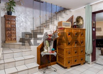 Scale - Semi-detached house Salita San Paolo
 
14, Campobasso - photo 6