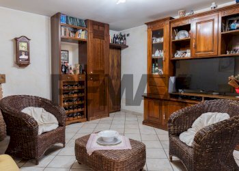 Soggiorno - Semi-detached house Salita San Paolo
 
14, Campobasso - photo 11