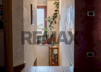 Hall / corridoio - Semi-detached house Salita San Paolo
 
14, Campobasso - photo 12