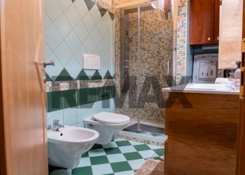 Bagno - Semi-detached house Salita San Paolo
 
14, Campobasso - photo 15