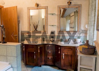 Bagno - Semi-detached house Salita San Paolo
 
14, Campobasso - photo 19