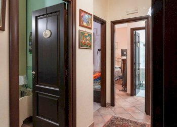Foto 17 - Appartamento via Santi Elena e Costantino
 
28, Aci Catena - foto 17