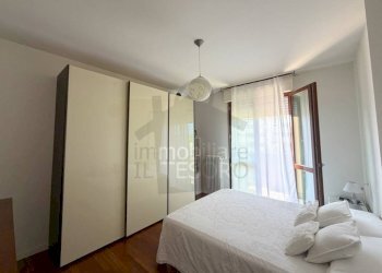 Camera da letto - Trilocale via Benigno Zaccagnini, 8, Rimini - foto 10