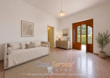 Salone - Casa indipendente corso Cesare Vergine, Tuglie - foto 4