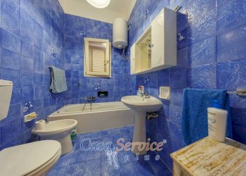 Bagno - Casa indipendente corso Cesare Vergine, Tuglie - foto 48