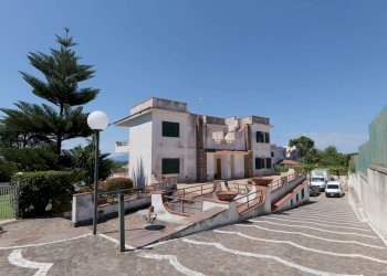 ENTRATA PRINCIPALE - Casa semi indipendente via madonna del pantano
 
131, Giugliano in Campania - foto 4