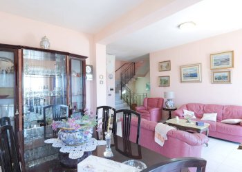 SALONE VILLA 1 - Casa semi indipendente via madonna del pantano
 
131, Giugliano in Campania - foto 9