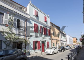 Edificio all\'aperto - One-room apartment Via ettore giovenale
 
99, Roma - photo 1