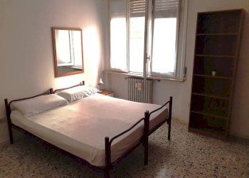 Camera da letto - Three-room apartment Borgo Zaccagni, 3, Parma - photo 23