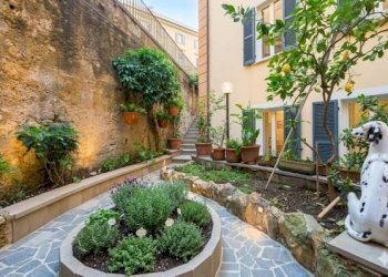 Giardino - Three-room apartment via Aldo Acquarone, 18, Genova (neighborhood Castelletto) - photo 1