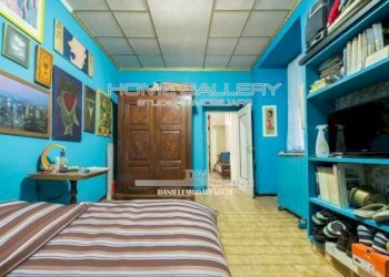 Camera da letto - Three-room apartment via Aldo Acquarone, 18, Genova (neighborhood Castelletto) - photo 8