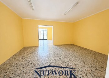 Foto 4 - Negozio Piazza B. Pezzati Anna
25, Guidizzolo - foto 4