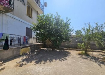 Giardino - Appartamento viale Sant'Angelo, 63, Corigliano-Rossano - foto 1
