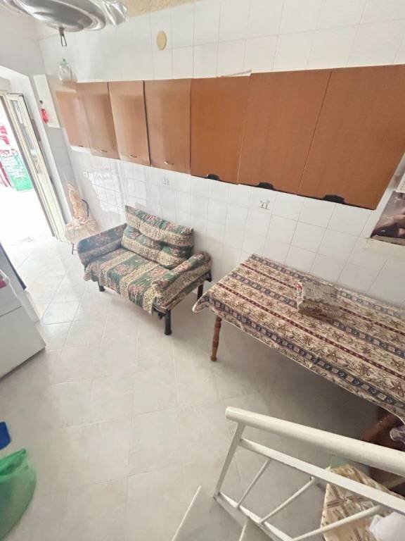 Interno non residenziale - Stabile - Palazzo strada Arco Basso, 18, Bari - foto 2