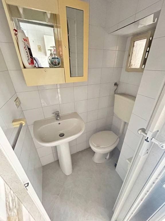 Bagno - Stabile - Palazzo strada Arco Basso, 18, Bari - foto 3