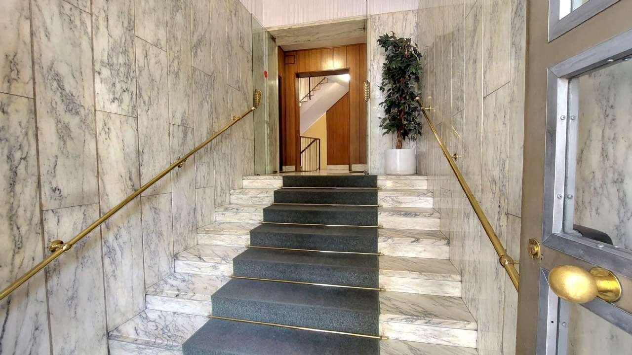 ANDRONE - Three-room apartment via Pozzo Strada, 25/b, Torino (neighborhood Pozzo Strada) - photo 2