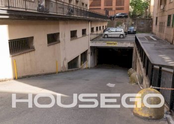 Cortile interno - Box via Nino Ronco, 23, Genova (neighborhood Sampierdarena) - photo 20