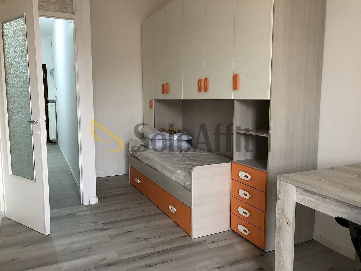Four-room apartment Via San Giovanni Bosco 11, Pavia - photo 1