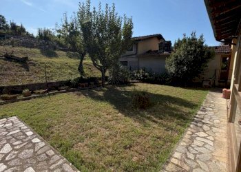 Image 4 - Townhouse Fivizzano - photo 9