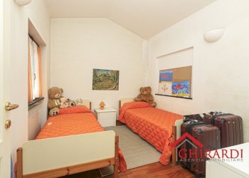 6.1 CAMERA 2 - Villa Via Coronata 109, Genova (neighborhood Cornigliano) - photo 26