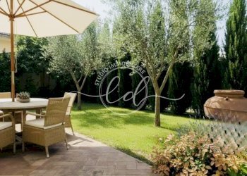 IMG_1003 2 - Villa Camaiore - foto 1