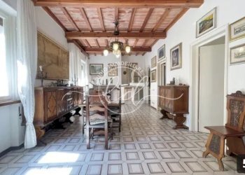IMG_1011 2 - Villa Camaiore - foto 5