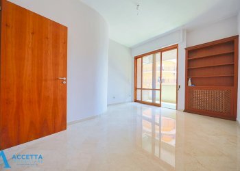 Stanza - Appartamento Via Umbria 19, Taranto - foto 6