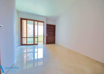 Stanza - Appartamento Via Umbria 19, Taranto - foto 8
