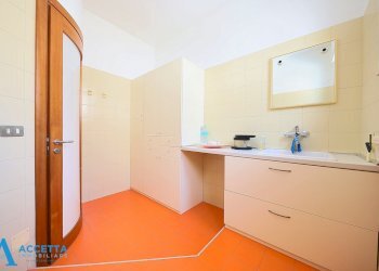 Bagno - Appartamento Via Umbria 19, Taranto - foto 12