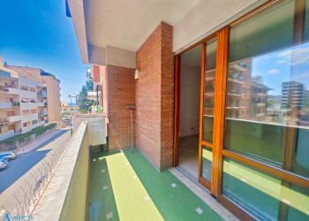 Balcone - Appartamento Via Umbria 19, Taranto - foto 23