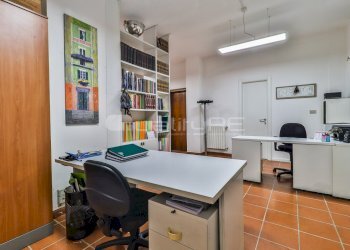IMG_4156 - Office Via Borgonuovo 10, Bologna (neighborhood Centro Storico) - photo 5
